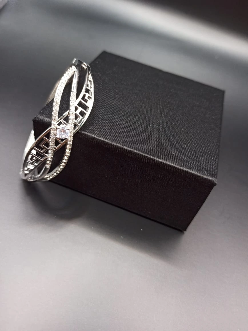 LunaGlow Silver Bracelet - Image 3