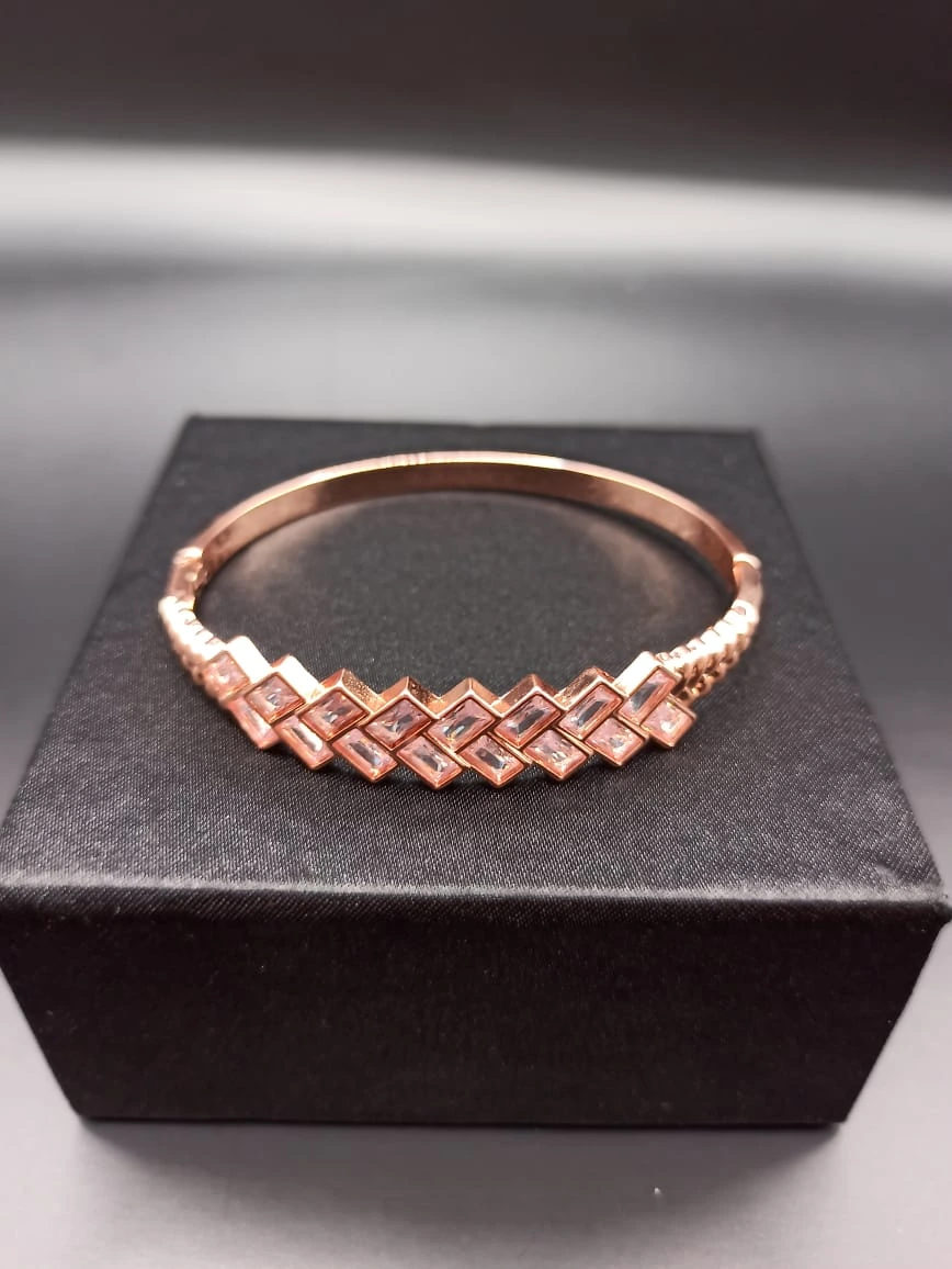 Bloom Rose Bracelet - Image 3